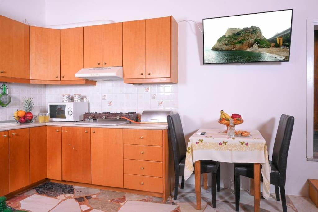 Old Castle & Mountain Wiew Apartment Heraklion  Ngoại thất bức ảnh